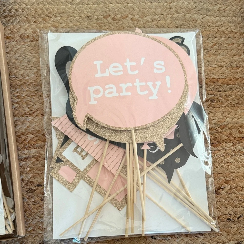 30 Fully Assembled Sweet 16 Birthday Photo Booth Props - Pink & Gold Selfie sign